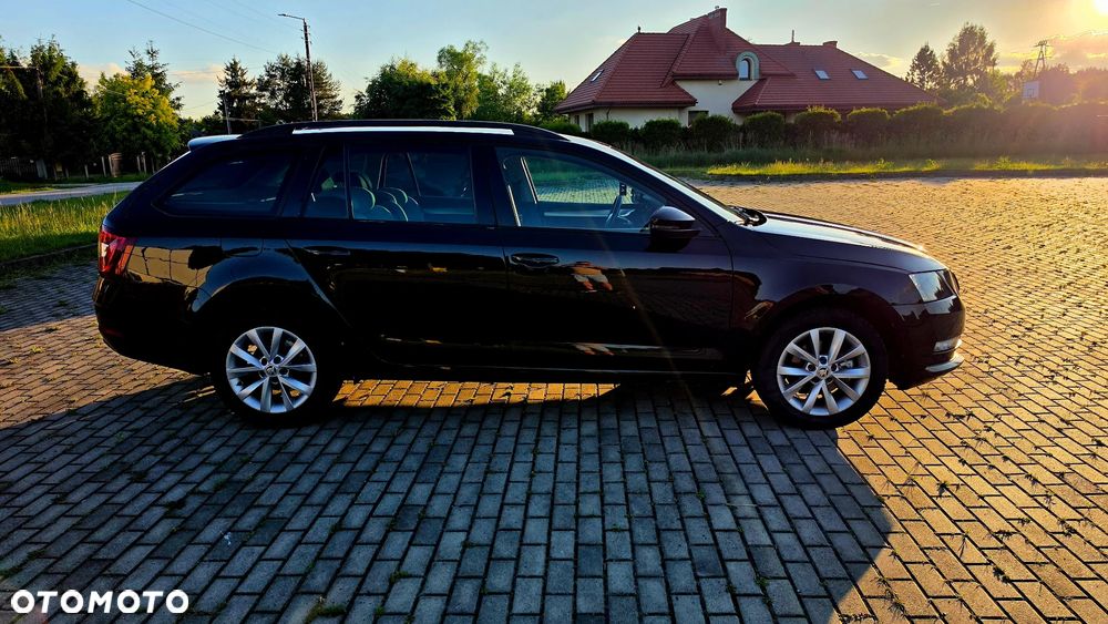 Skoda Octavia 1.6 TDI Ambition DSG - 3