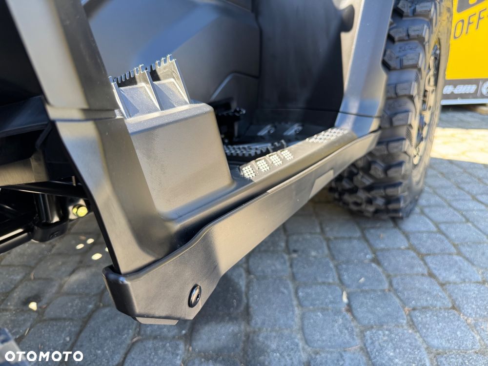 Can-Am Outlander Max - 8