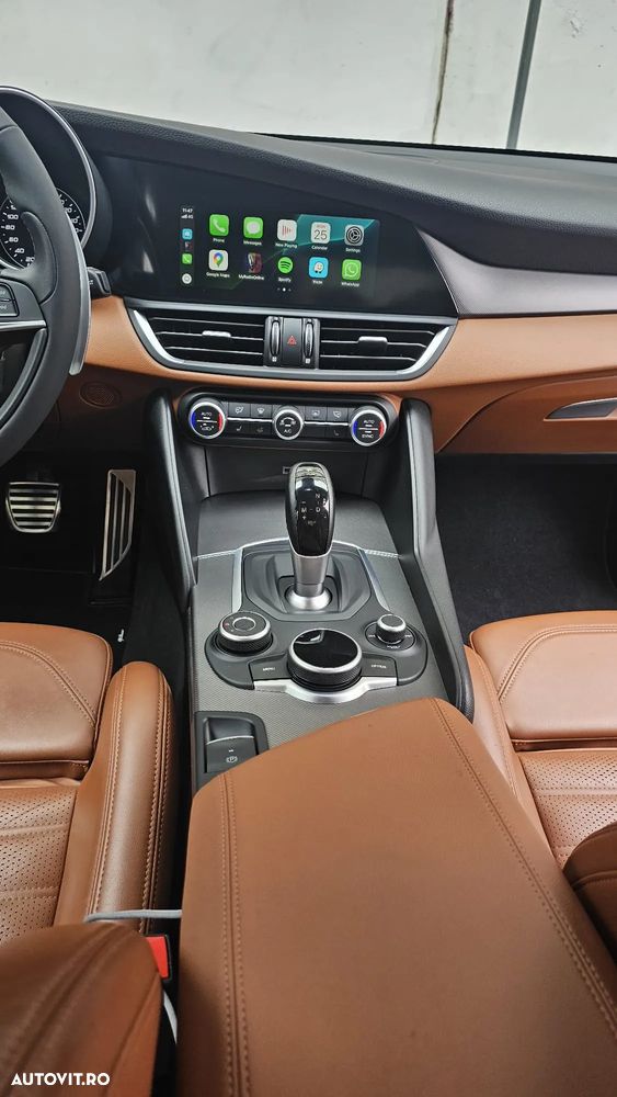 Alfa Romeo Giulia 2.0 Turbo AWD AT8 Veloce - 7