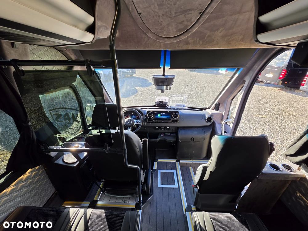 Mercedes-Benz Żak MB Sprinter 29+2 Turystyczny - 20