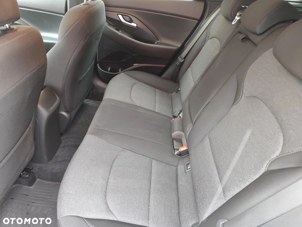 Hyundai i30 1.5 T-GDI 48V-Hybrid Advantage - 11