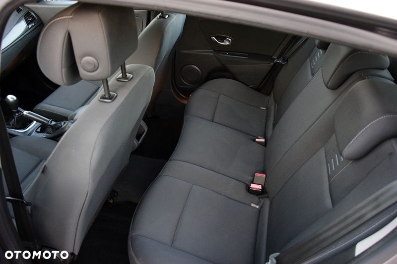 Renault Megane 1.6 16V 110 Expression - 9