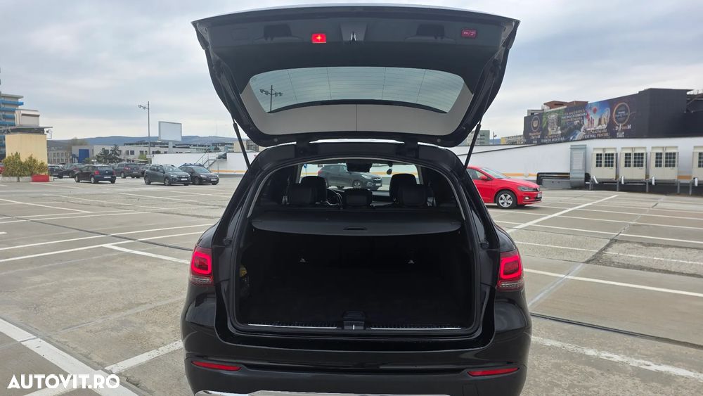 Mercedes-Benz GLC 220 d 4MATIC 9G-TRONIC - 33