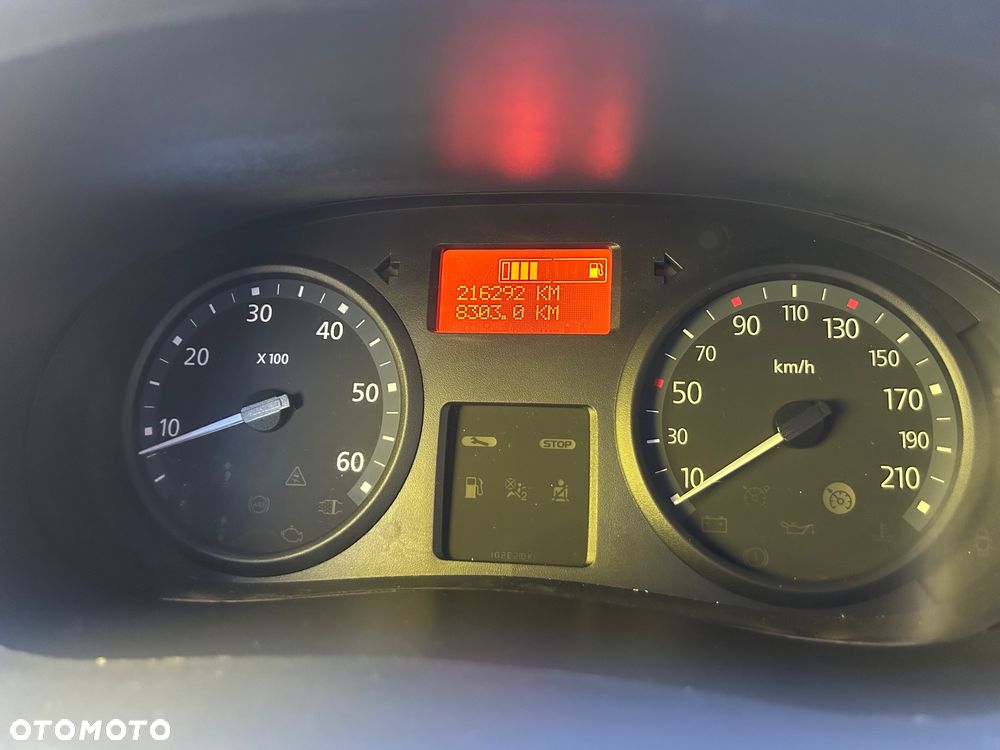 Renault Trafic - 8