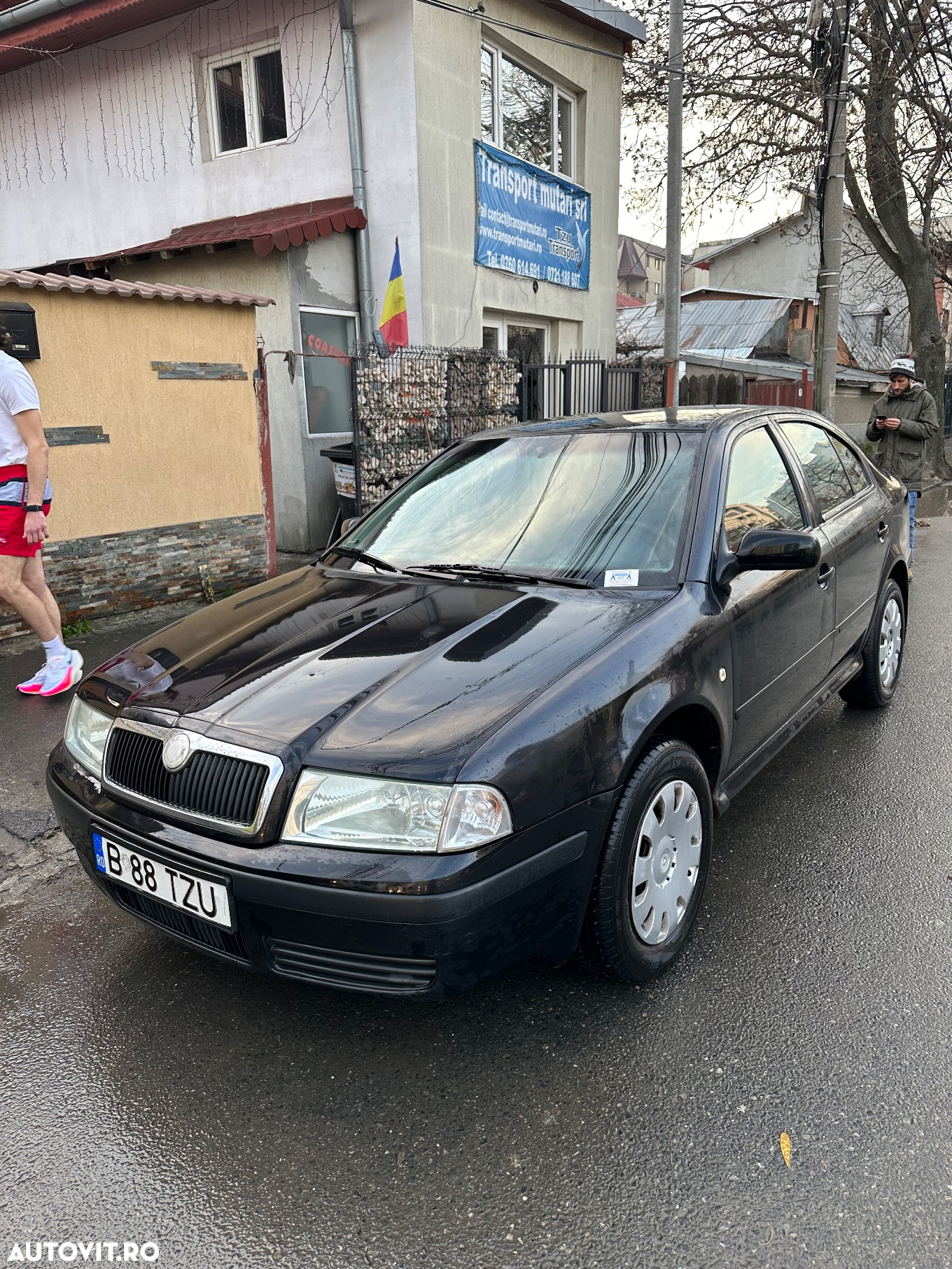 Skoda Octavia 1.6 Ambiente - 2