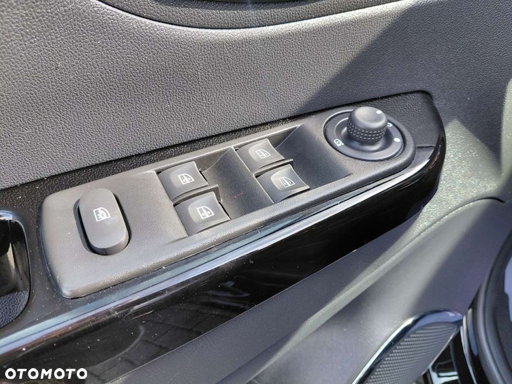 Renault Captur - 11