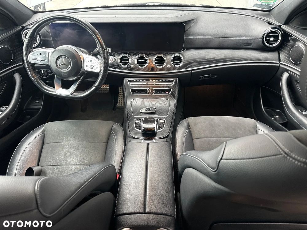Mercedes-Benz Klasa E 220 d 4-Matic AMG - 21