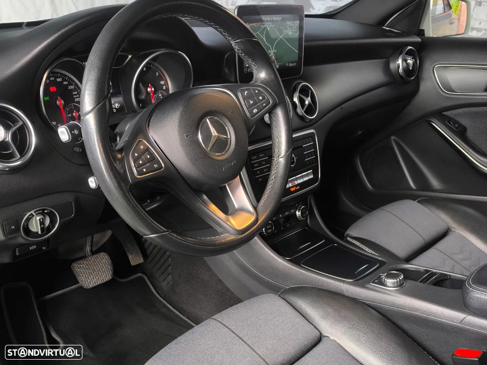 Mercedes-Benz GLA 180 d 7G-DCT Style - 3