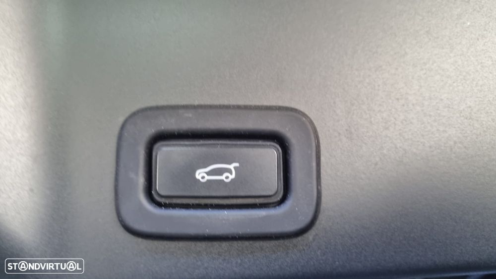 Land Rover Range Rover Evoque P300e Autobiography - 25
