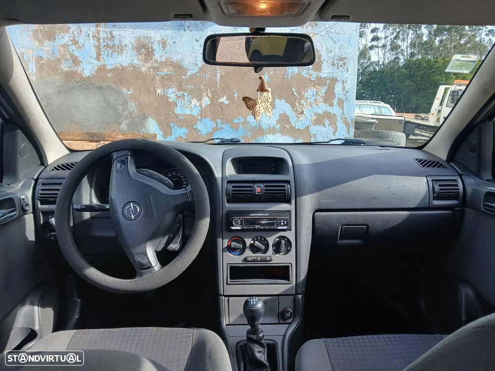 Opel Astra 1.7 DTi Club - 10