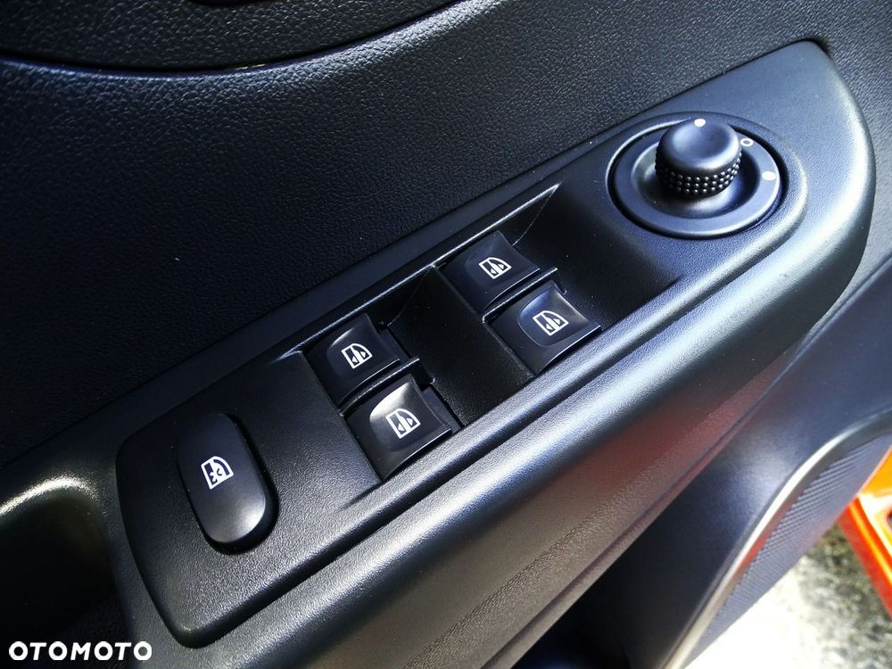 Renault Captur (ENERGY) TCe 90 LIMITED - 24