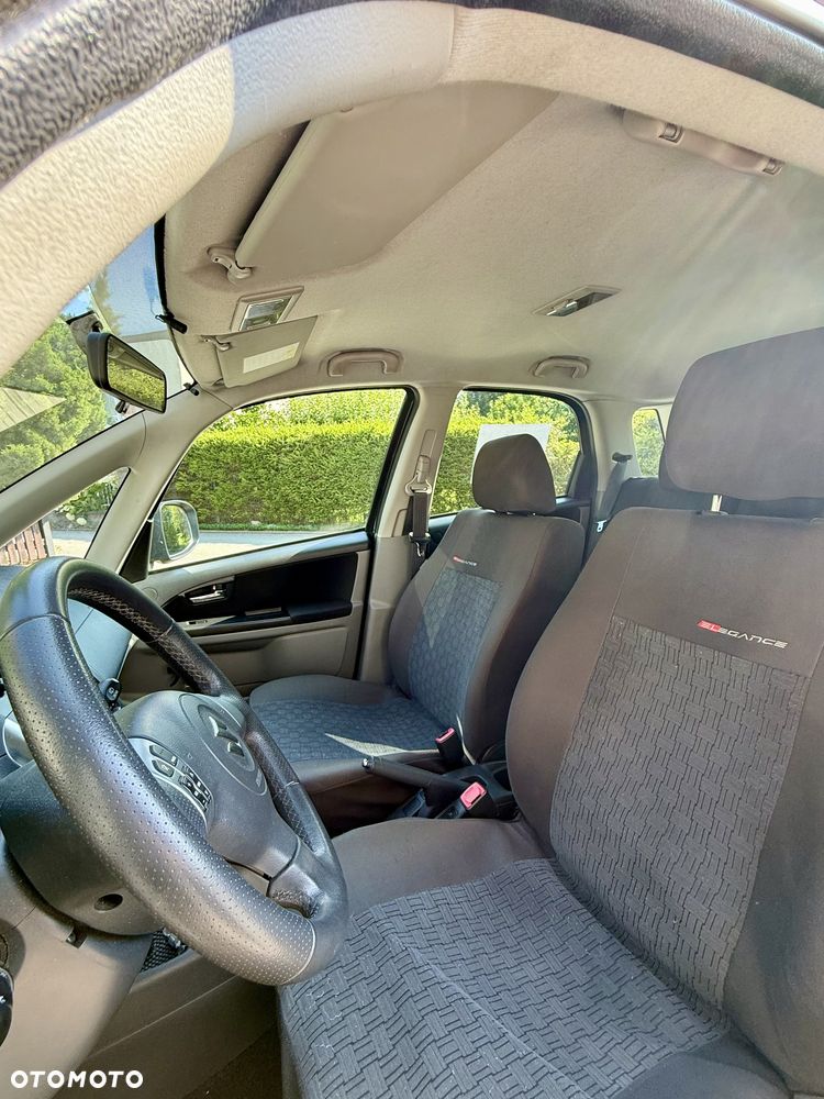 Suzuki SX4 1.6 Premium - 8