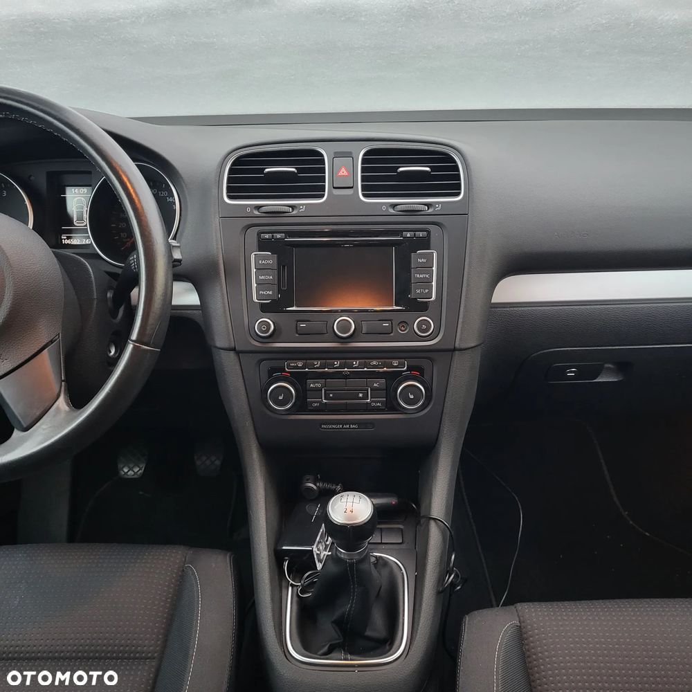 Volkswagen Golf 1.6 TDI DPF Team - 14