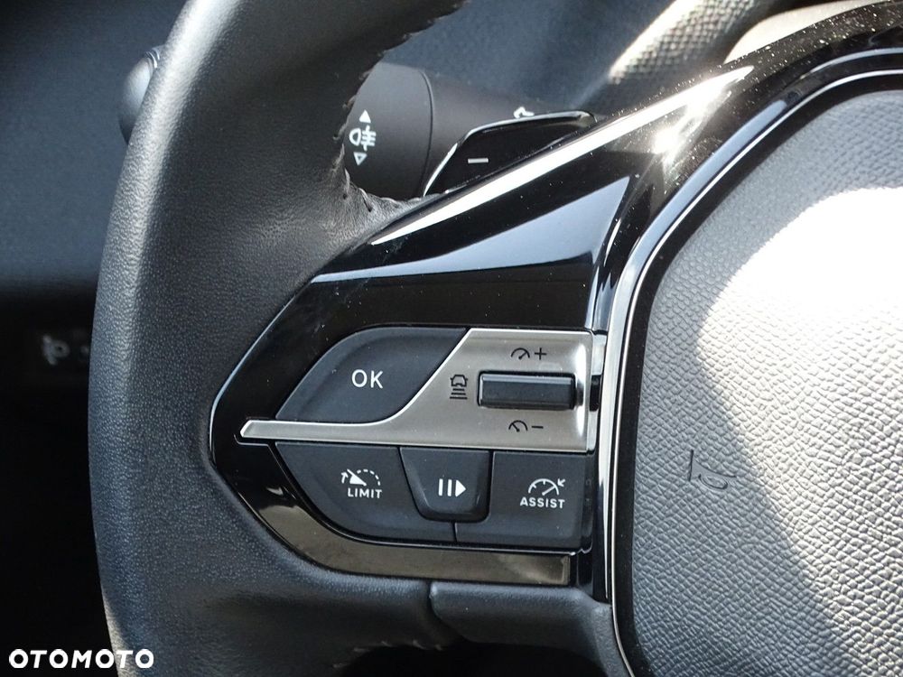Peugeot 308 - 23