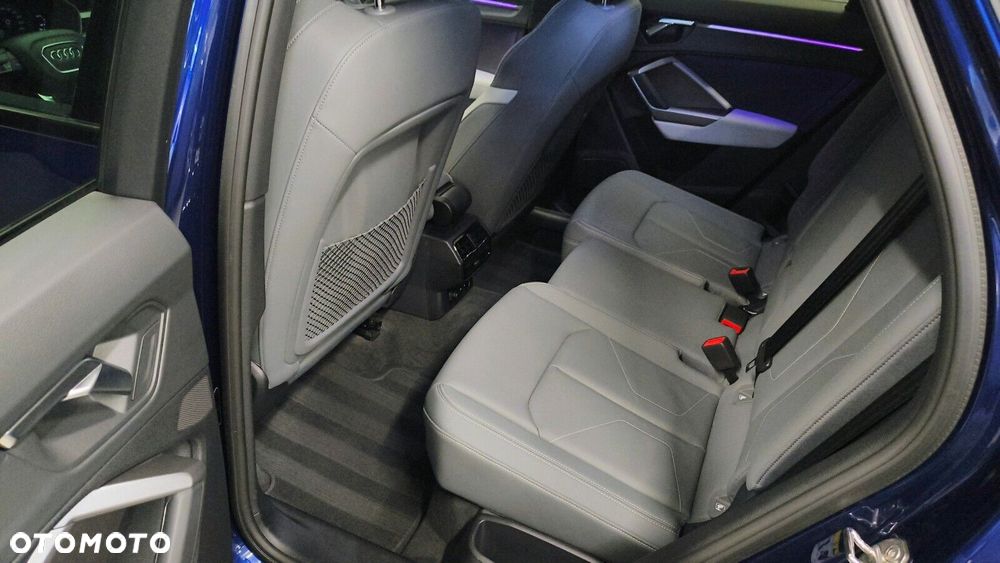 Audi Q3 Sportback - 12