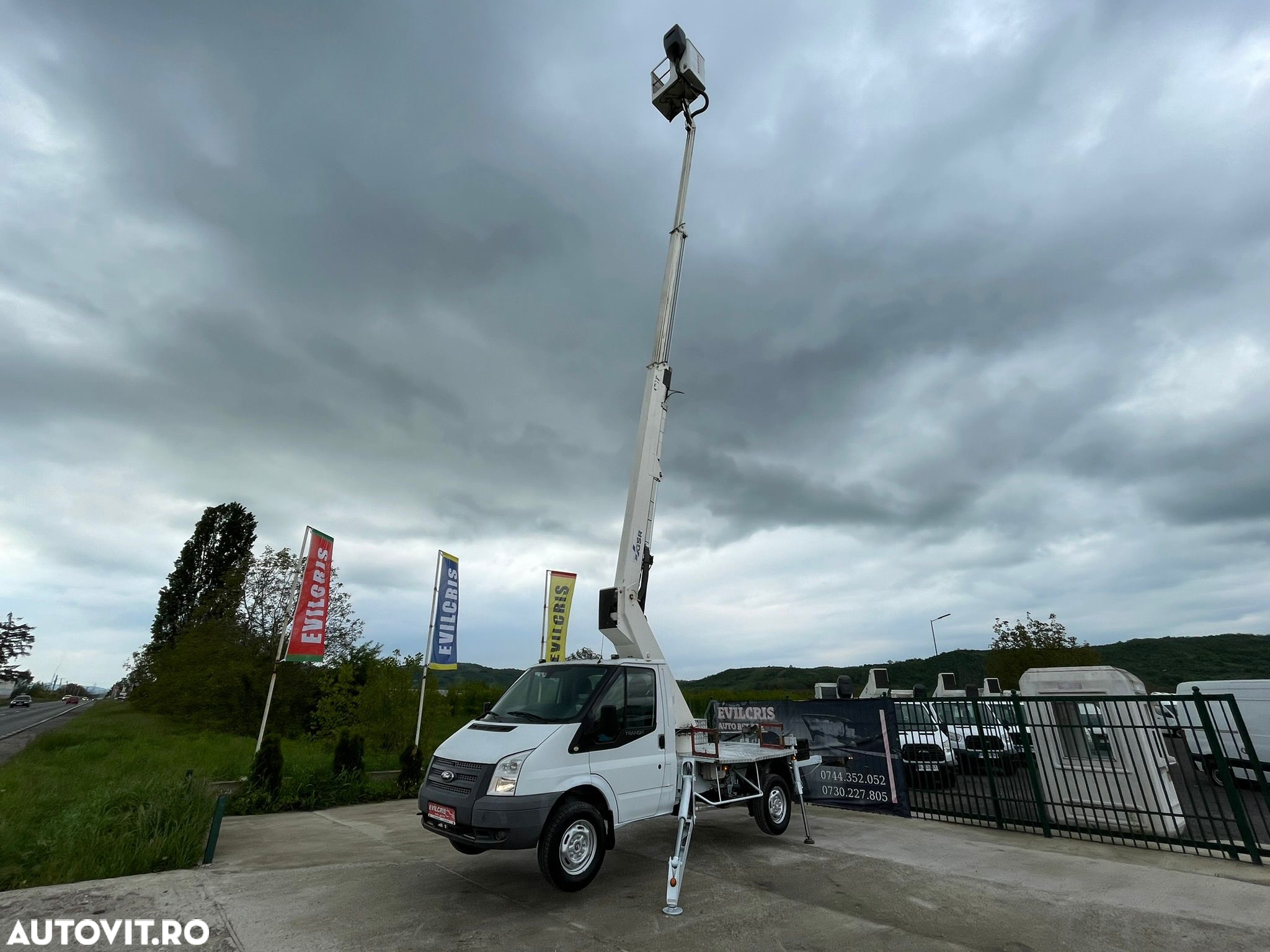 Ford Transit NACELA 4x4 18 M - 13