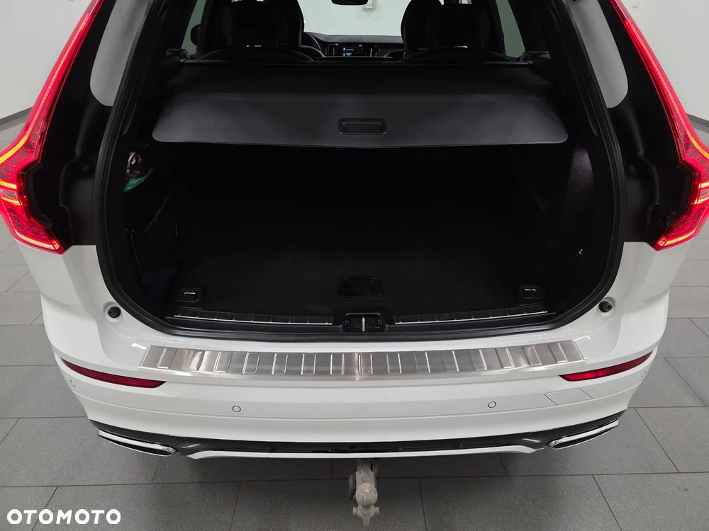Volvo XC 60 D4 Geartronic RDesign - 38