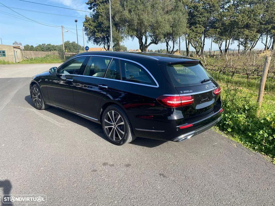 Mercedes-Benz E 300 de Exclusive Line - 4