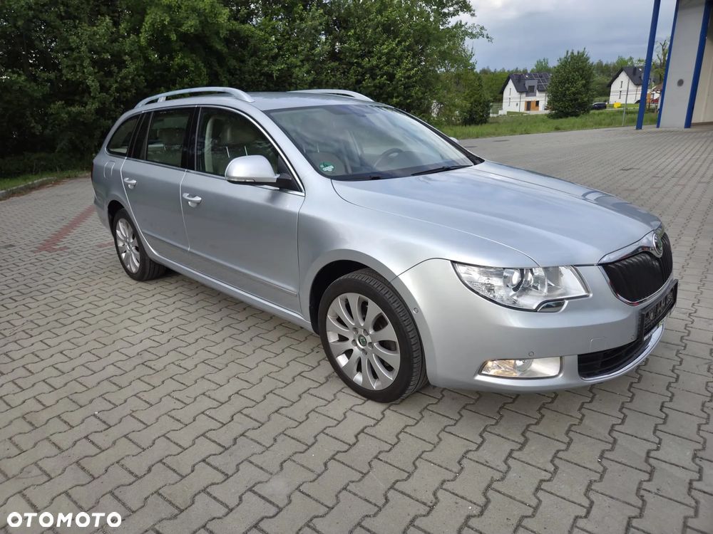 Skoda Superb 1.8 TSI DSG Exclusive - 8