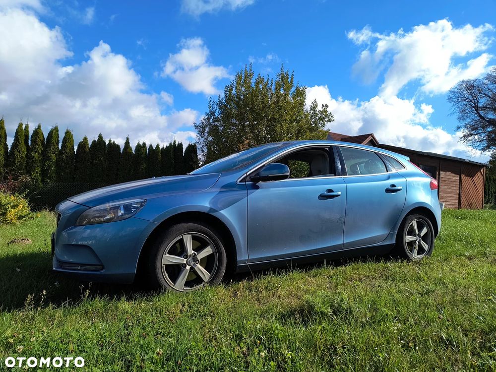 Volvo V40 D4 Momentum - 3