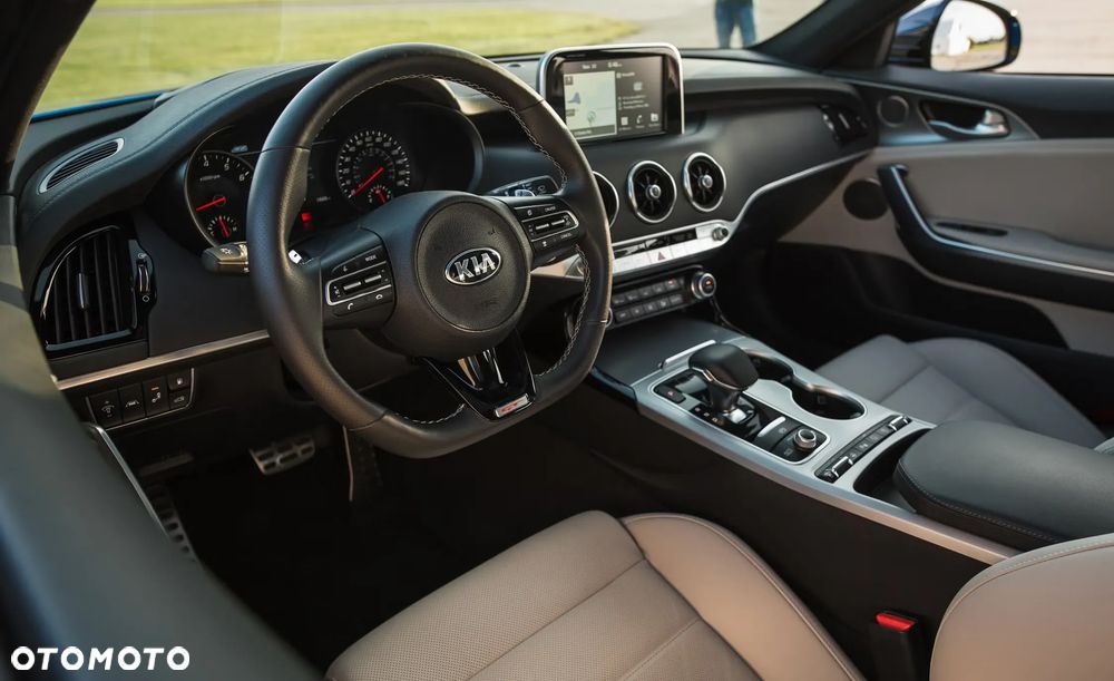 Kia Stinger 3.3 T-GDI AWD GT - 13