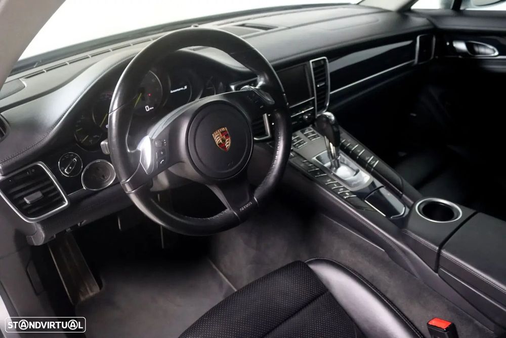 Porsche Panamera S Hybrid - 12