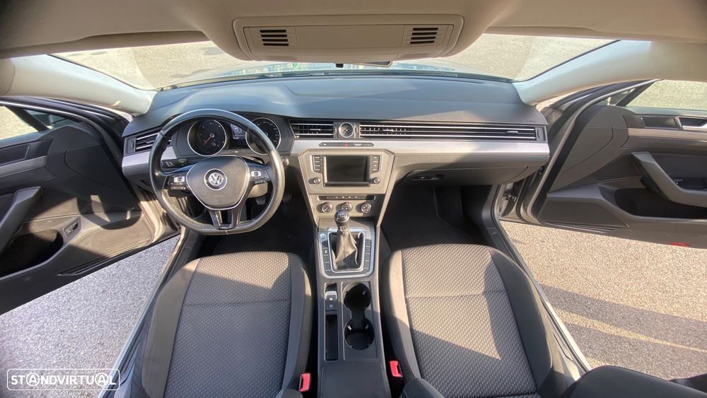 VW Passat Variant 1.6 TDI (BlueMotion ) Trendline - 3