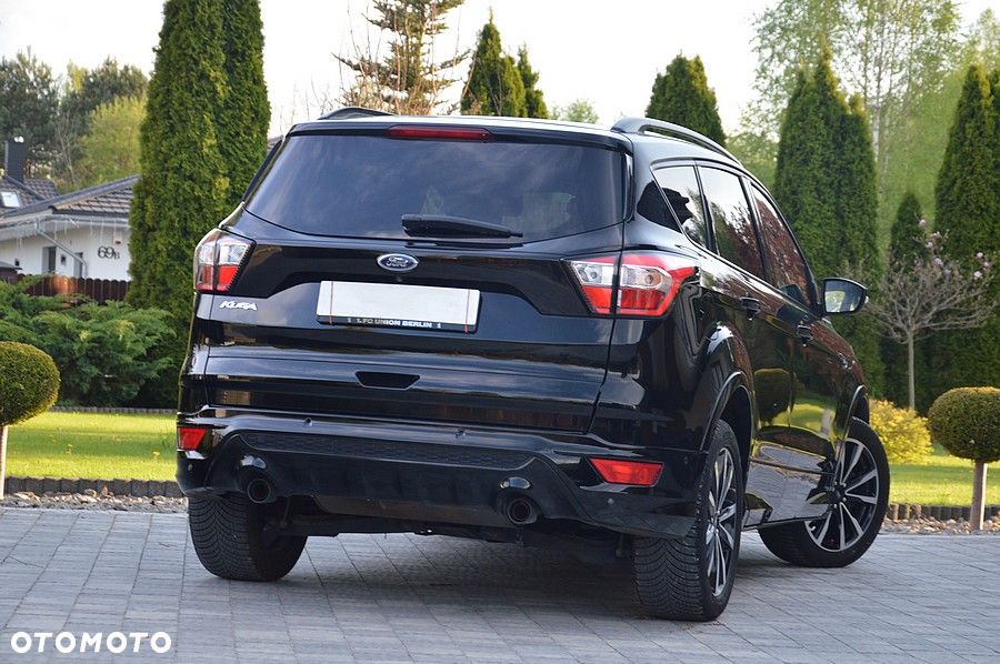 Ford Kuga 1.5 EcoBoost 2x4 ST-Line - 9