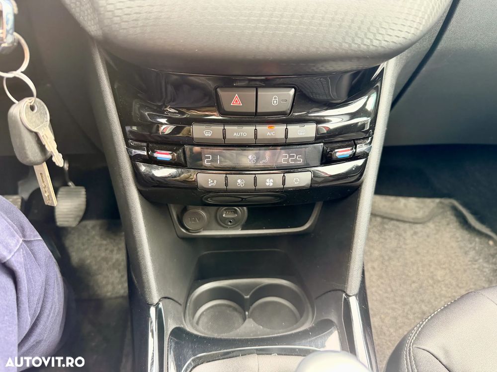 Peugeot 2008 PureTech 130 Stop&Start GT-Line Edition - 20