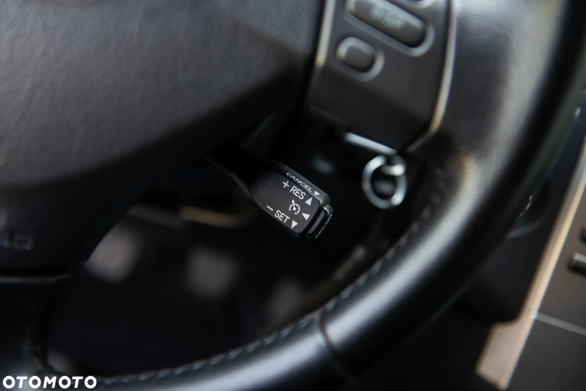 Toyota Corolla Verso 1.8 Premium - 32