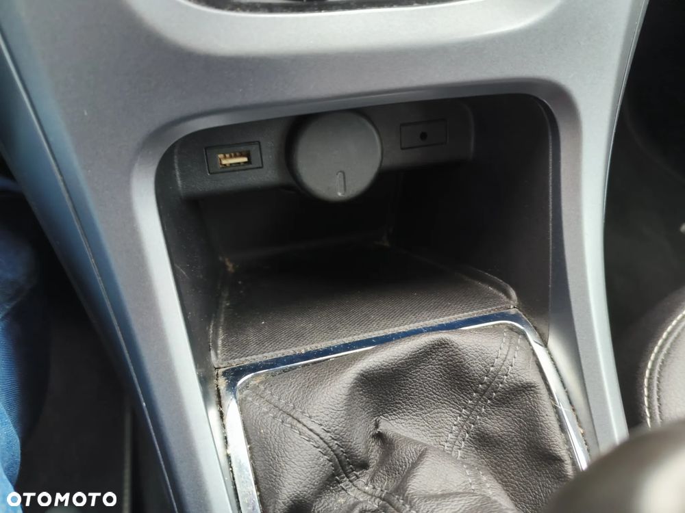 Opel Astra 1.4 T Cosmo S&S - 40