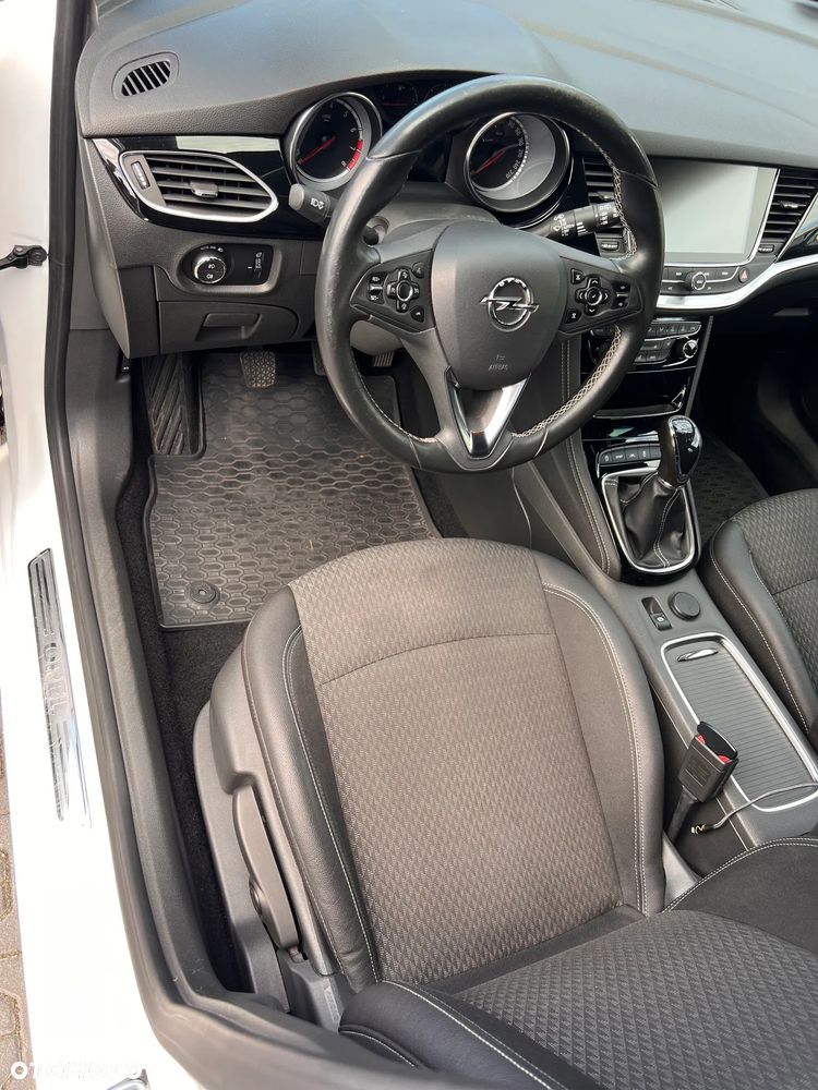 Opel Astra 1.6 Turbo Start/Stop Dynamic - 13