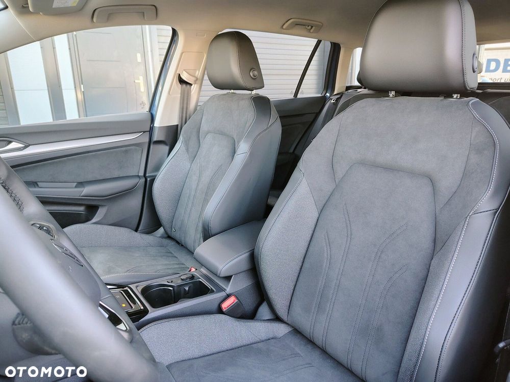 Volkswagen Golf Variant - 15