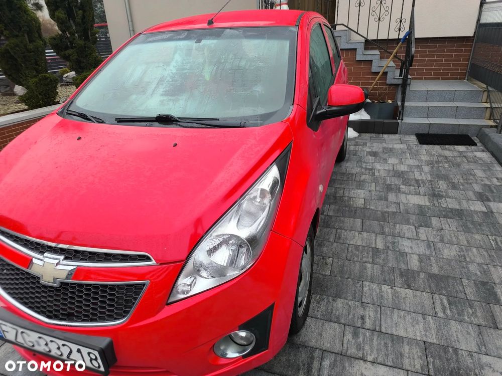 Chevrolet Spark 1.0 + - 1
