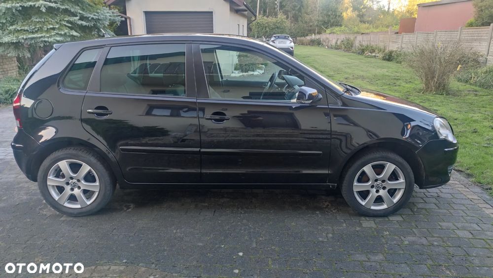 Volkswagen Polo 1.4 16V Comfortline - 5