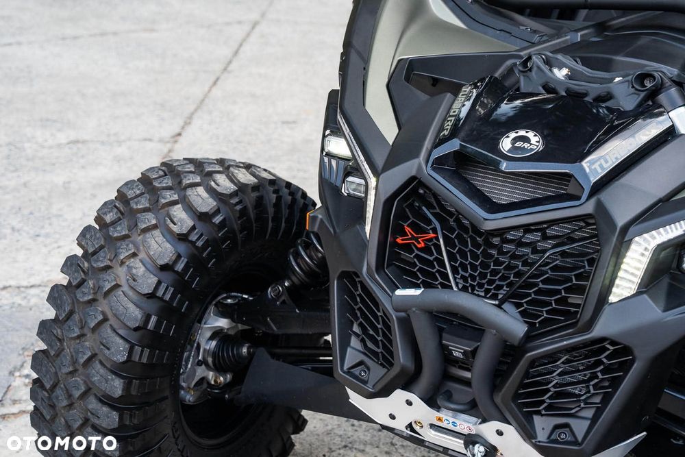 Can-Am Maverick - 11