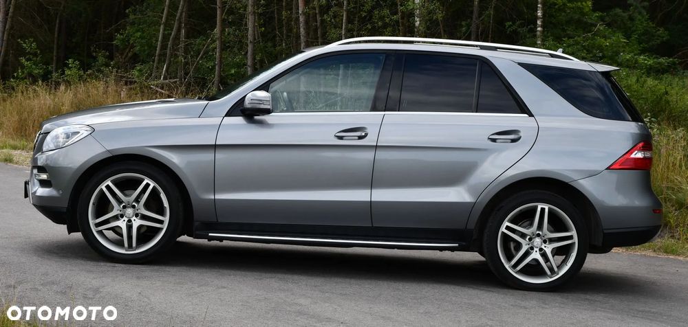 Mercedes-Benz ML 350 BlueTec 4-Matic - 4