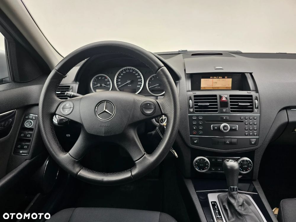 Mercedes-Benz Klasa C 220 CDI DPF Automatik - 22