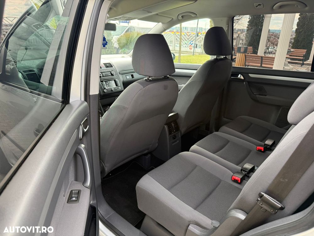 Volkswagen Touran 1.6 TDI DPF Highline - 17