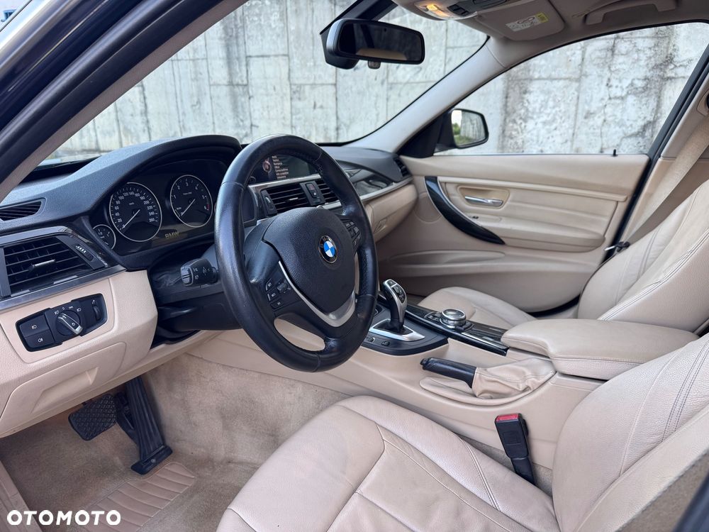 BMW Seria 3 320d Touring Sport-Aut Luxury Line - 13