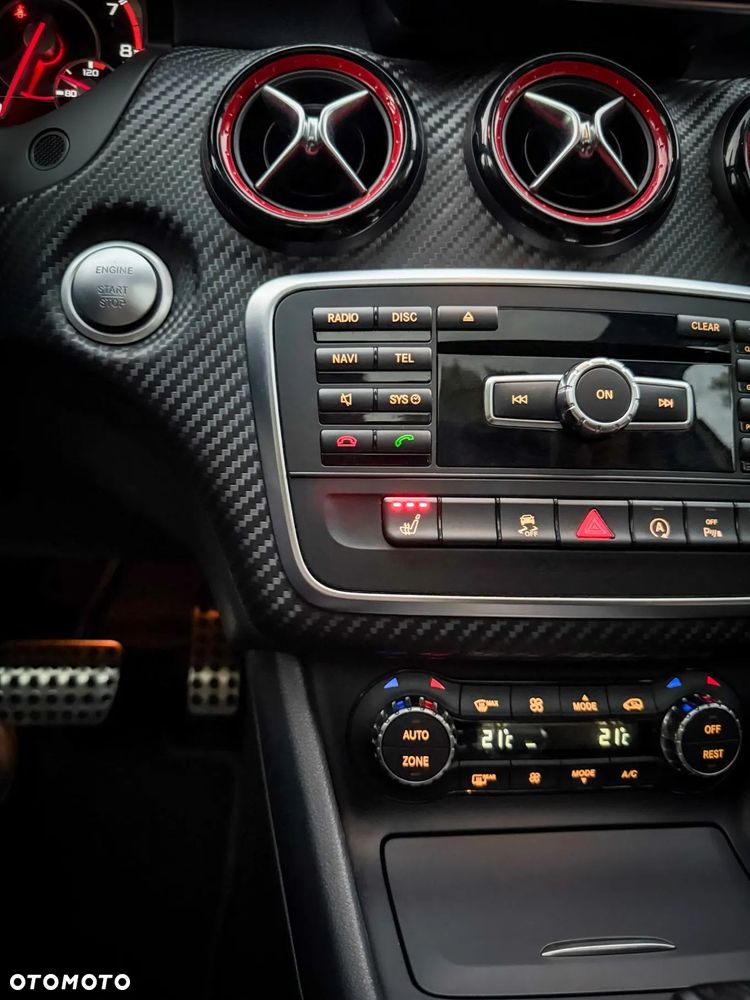 Mercedes-Benz Klasa A 45 AMG 4-Matic - 37