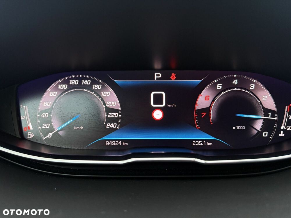 Peugeot 5008 1.2 PureTech Allure S&S EAT8 - 19
