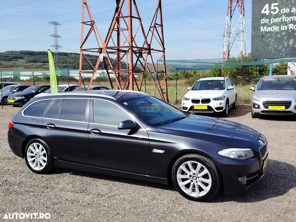 BMW Seria 5 520d Touring - 11