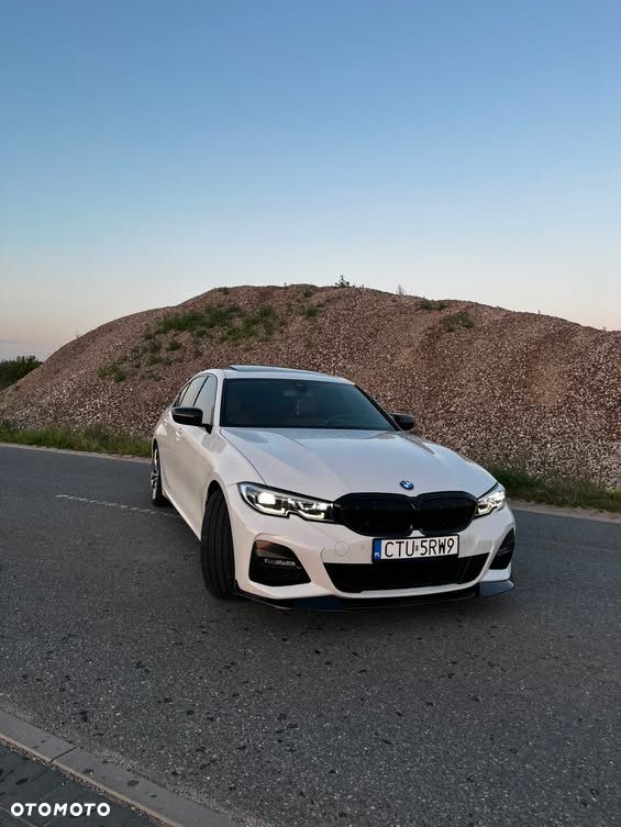 BMW Seria 3 330i xDrive Sport Line - 3