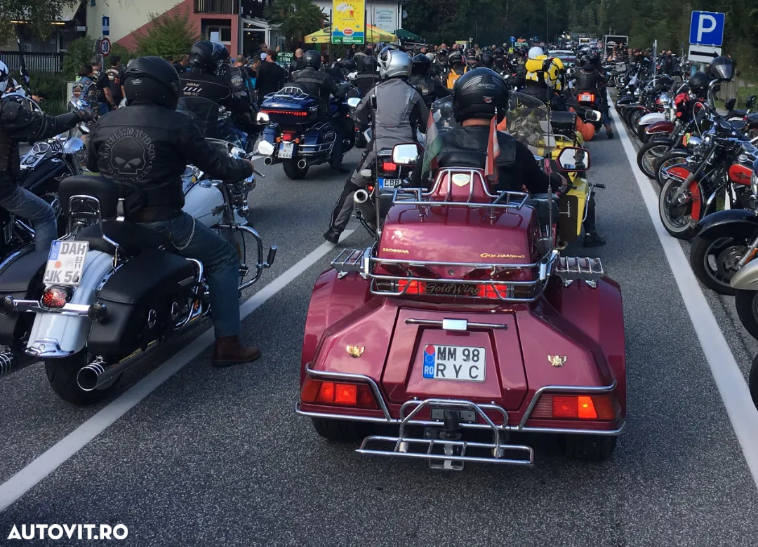Honda Gold Wing Tour - 11