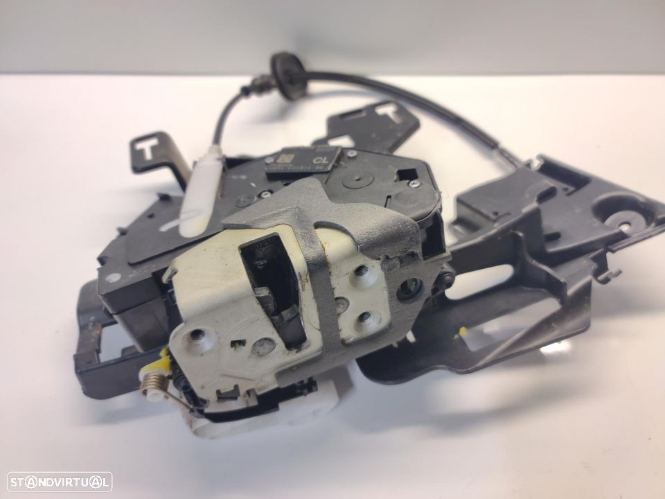 Fechadura Porta Frente Direita Ford Fiesta MK6  2012 a 2017 - 1