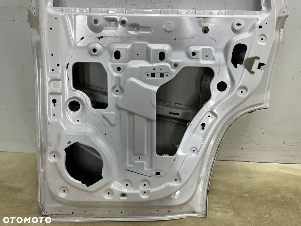 Drzwi Cadillac Escalade Chevrolet Tahoe GMC Yukon 4 IV 14-19r. prawe tylne prawy tył - 14