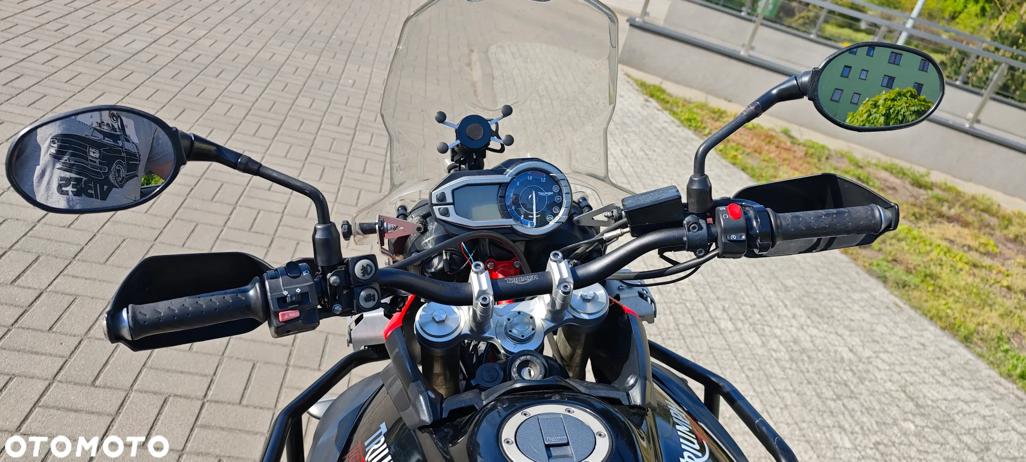 Triumph Tiger - 4