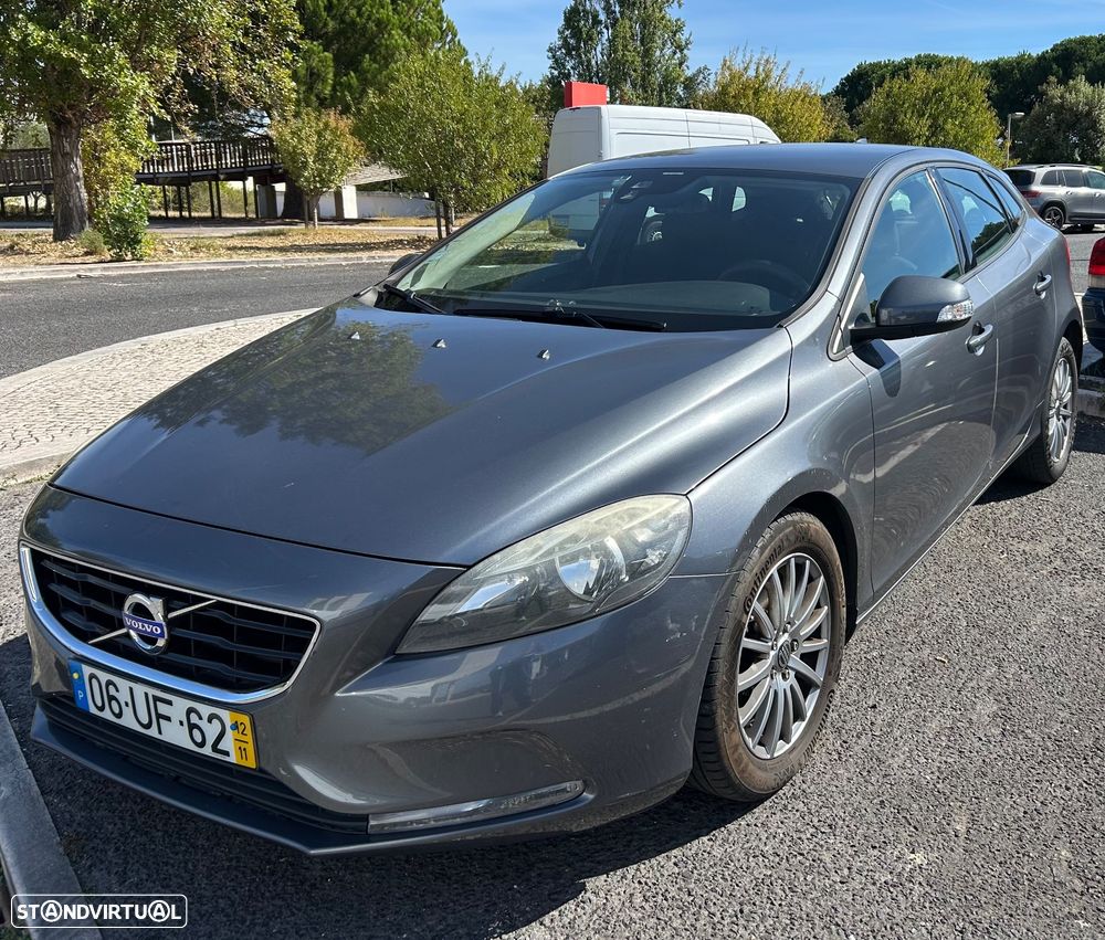 Volvo V40 2012 photo 2