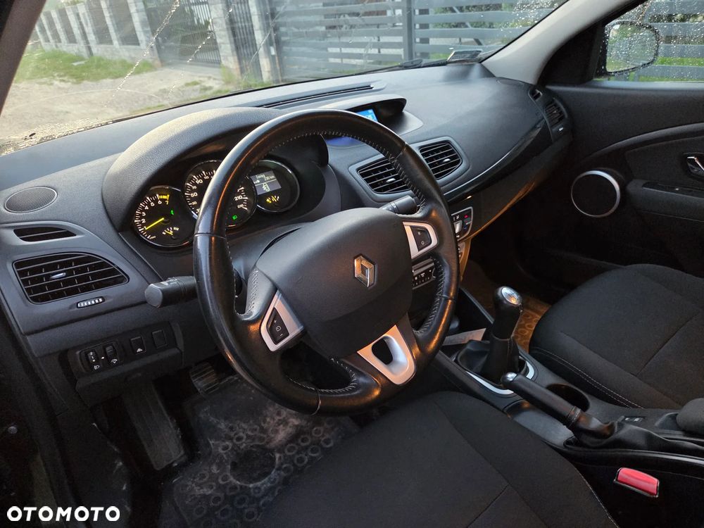 Renault Fluence 1.6 16V Dynamique - 14